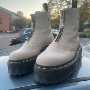 Dr. Martens Women's US 5 Jetta Zipped Sendal Leather Vintage Platform Boots